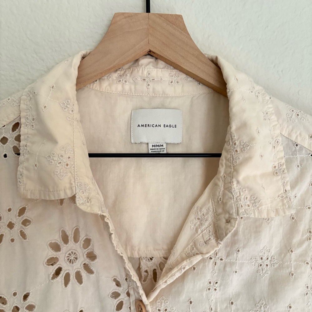 American Eagle Eyelet Button Down - Picture 5 of 7